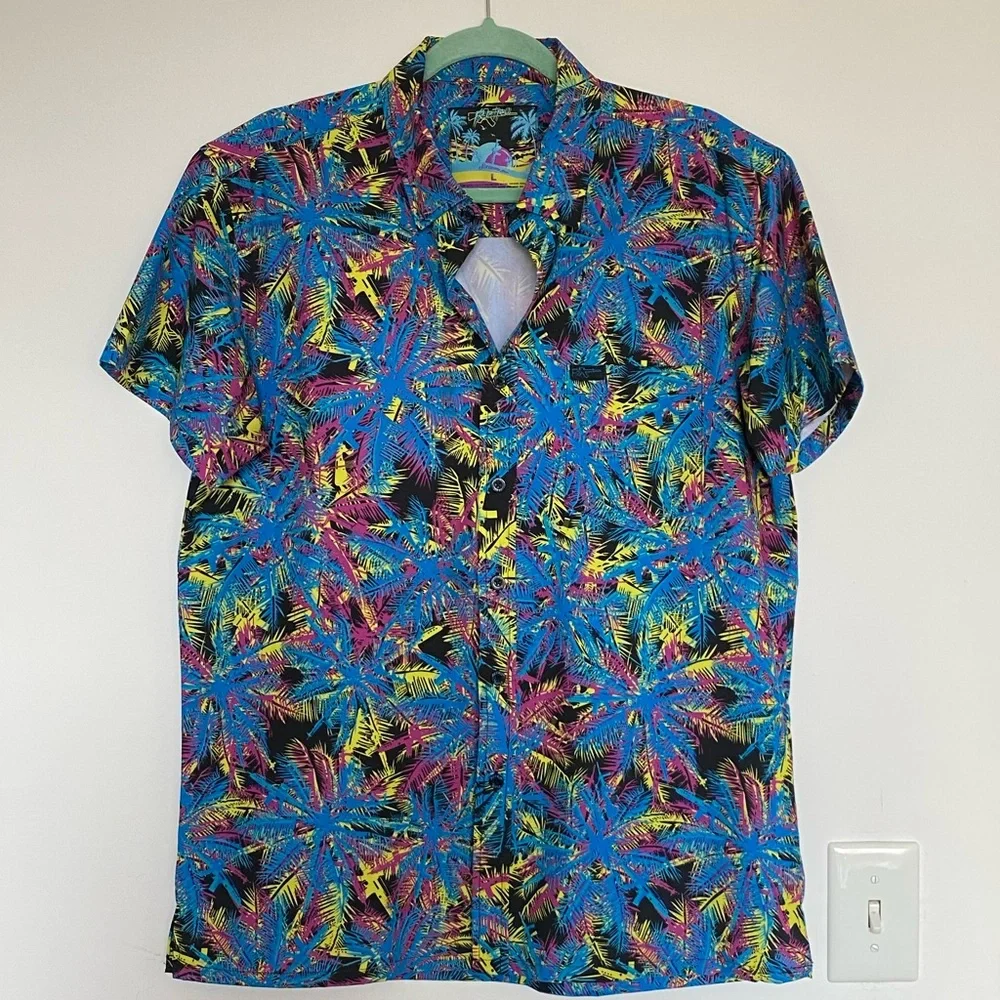 Retro Rifle 80’s Hawaiian shirt size medium - Picture 1 of 9
